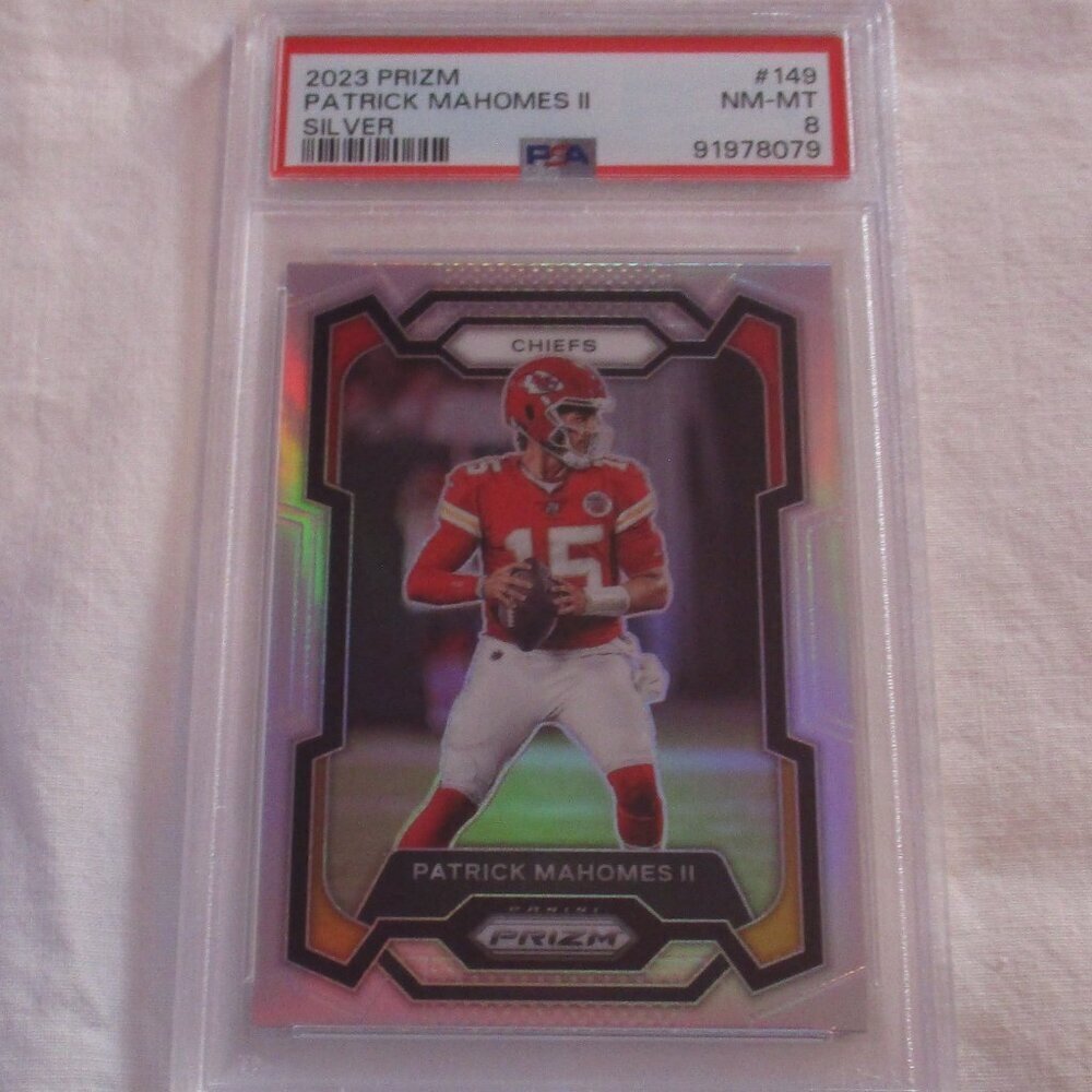 2023 PRIZM PATRICK MAHOMES II SILVER #149 PSA 8